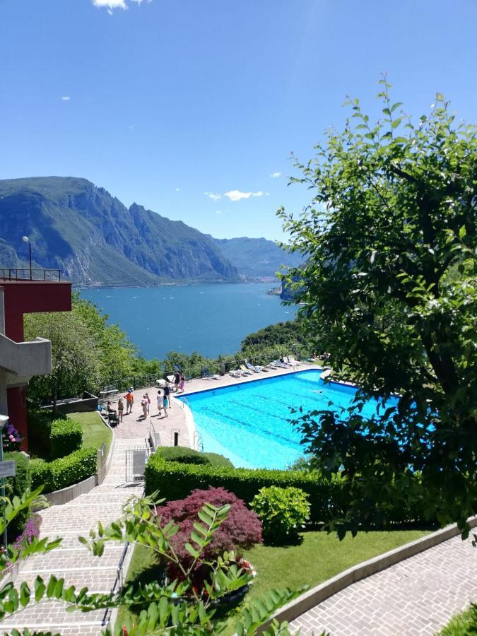 Attico With Big Terrace In Residence With Pool Valbrona Exterior photo
